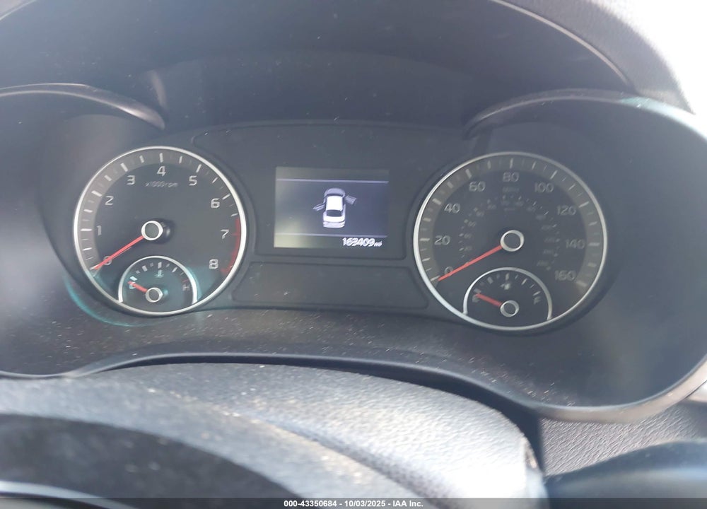 2019 KIA OPTIMA S VIN: 5XXGT4L33KG355605