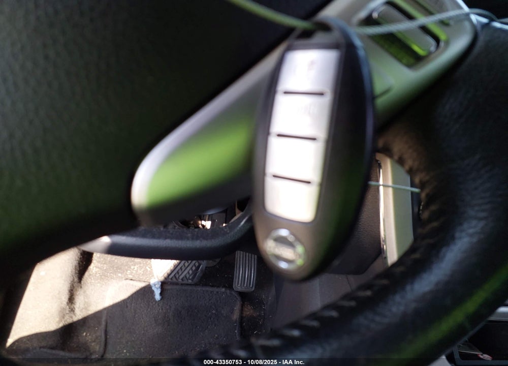 2015 NISSAN SENTRA SV VIN: 3N1AB7AP2FY313068