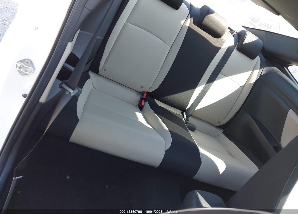 2017 HONDA CIVIC VIN: 2HGFC4B08HH309245