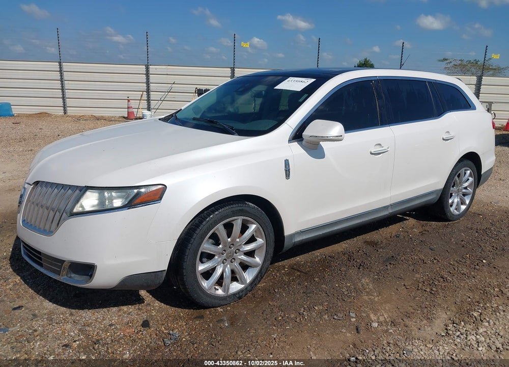 2011 LINCOLN MKT VIN: 2LMHJ5FR9BBJ52766