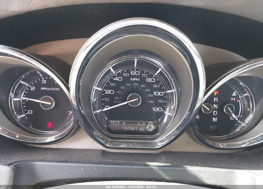 2011 LINCOLN MKT VIN: 2LMHJ5FR9BBJ52766