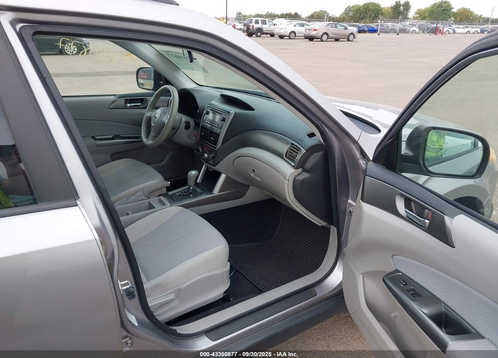 2011 SUBARU FORESTER 2.5X PREMIUM VIN: JF2SHADCXBH700996