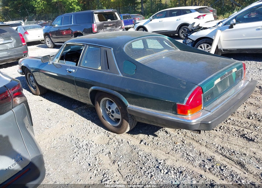 1985 JAGUAR XJS VIN: SAJNV5841FC122452