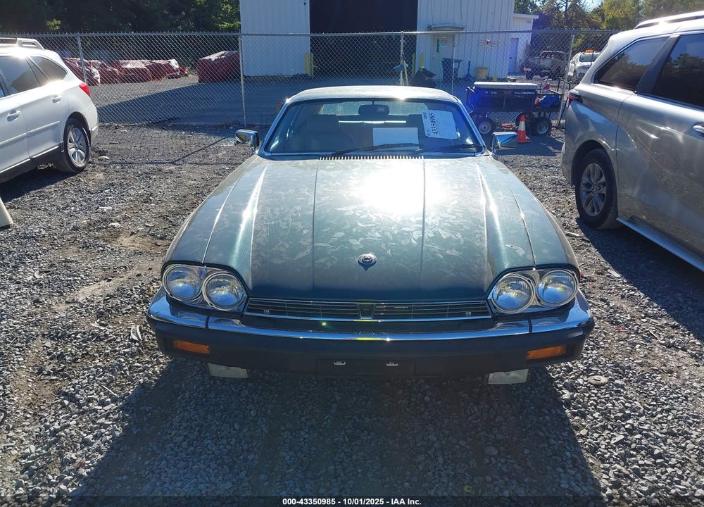 1985 JAGUAR XJS VIN: SAJNV5841FC122452