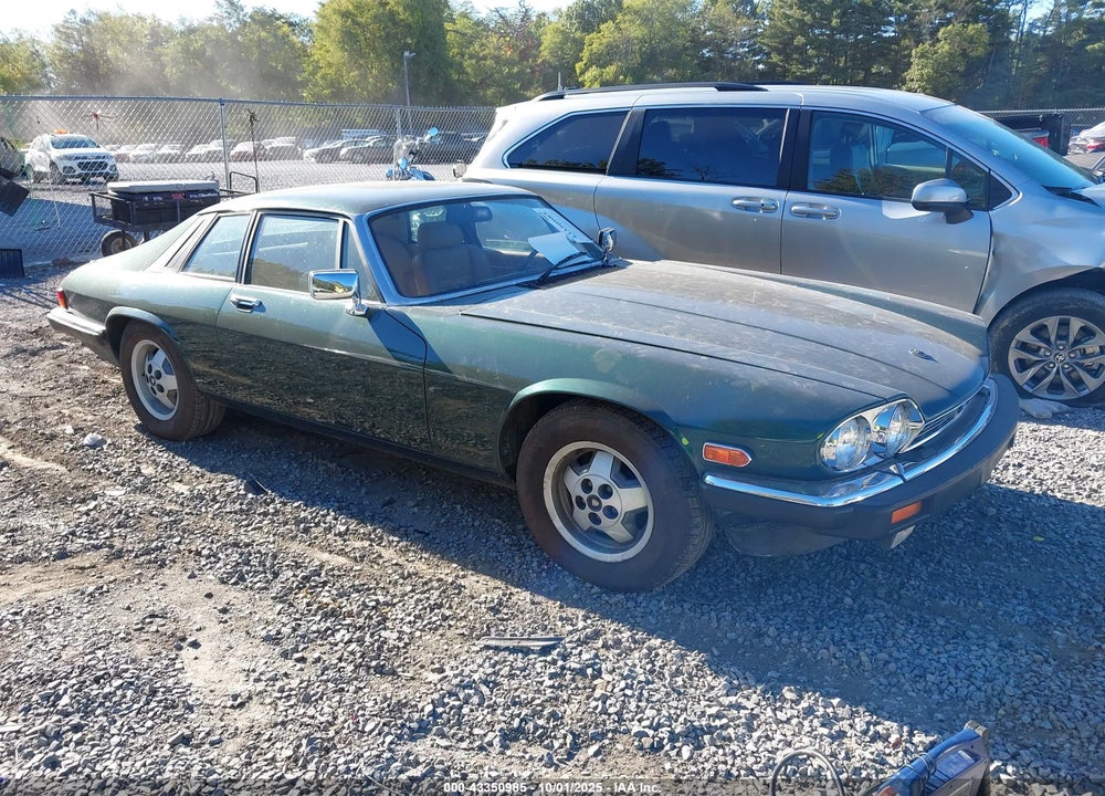 1985 JAGUAR XJS VIN: SAJNV5841FC122452