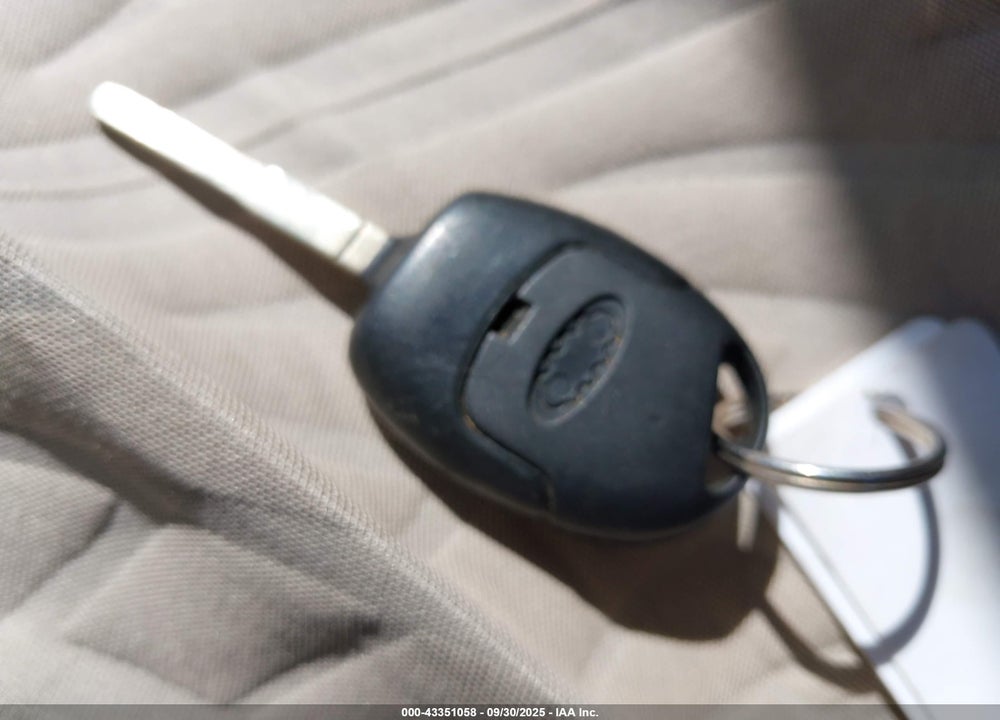 2011 FORD FIESTA VIN: 3FADP4BJ7BM153913