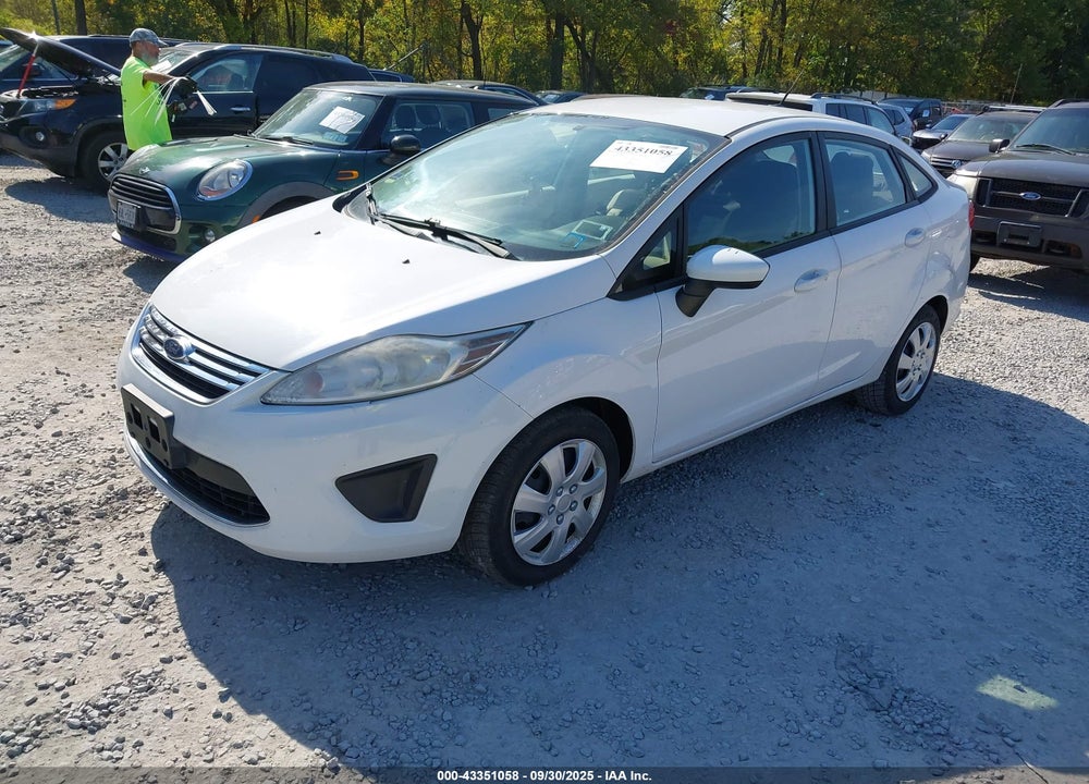 2011 FORD FIESTA VIN: 3FADP4BJ7BM153913
