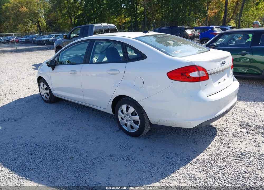 2011 FORD FIESTA VIN: 3FADP4BJ7BM153913