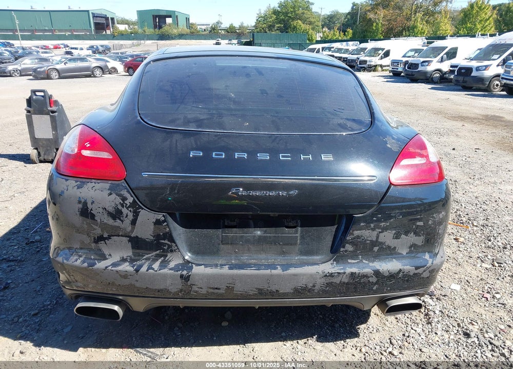 2013 PORSCHE PANAMERA 4 VIN: WP0AA2A72DL011398