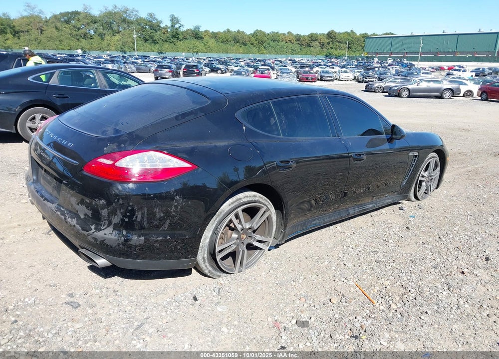 2013 PORSCHE PANAMERA 4 VIN: WP0AA2A72DL011398