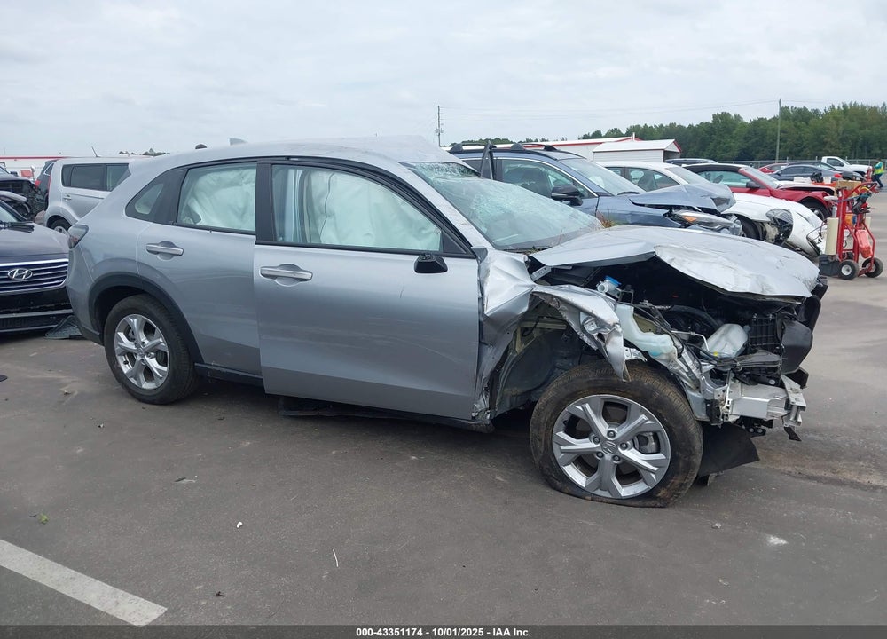 2025 HONDA HR-V VIN: 3CZRZ1H37SM704837