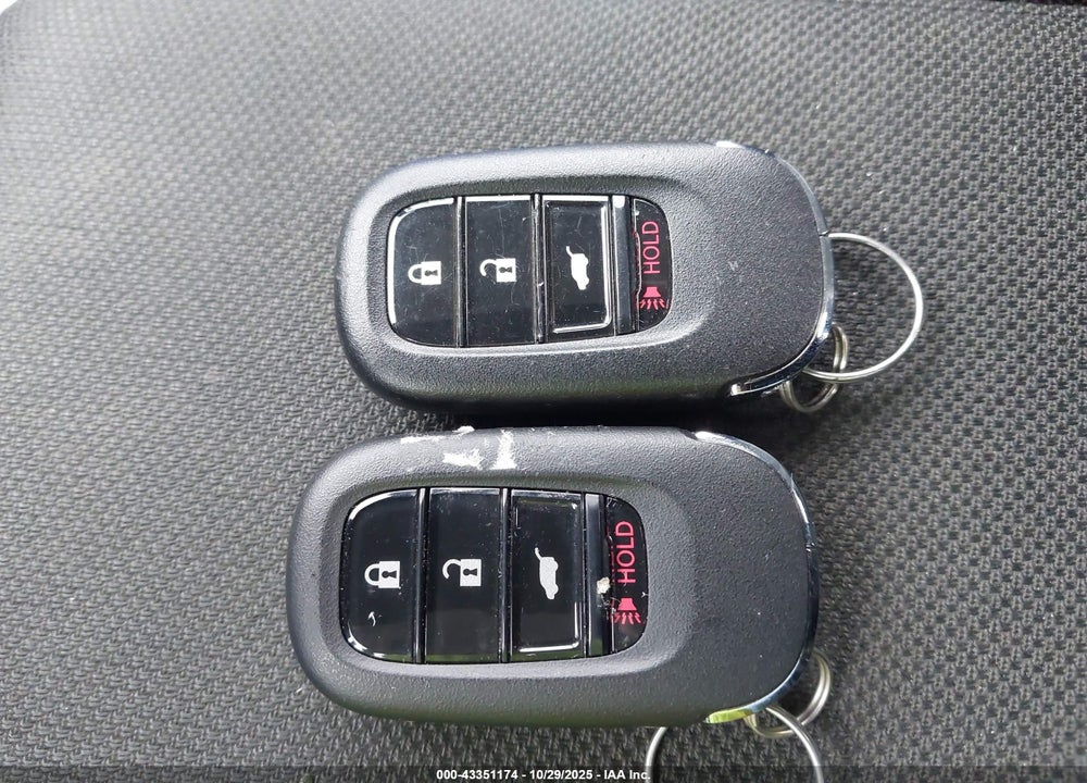 2025 HONDA HR-V VIN: 3CZRZ1H37SM704837
