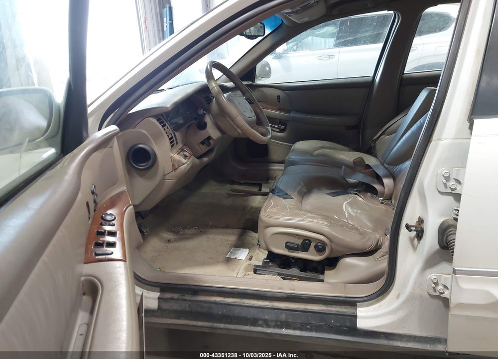 2000 BUICK PARK AVENUE VIN: 1G4CW52K4Y4136302