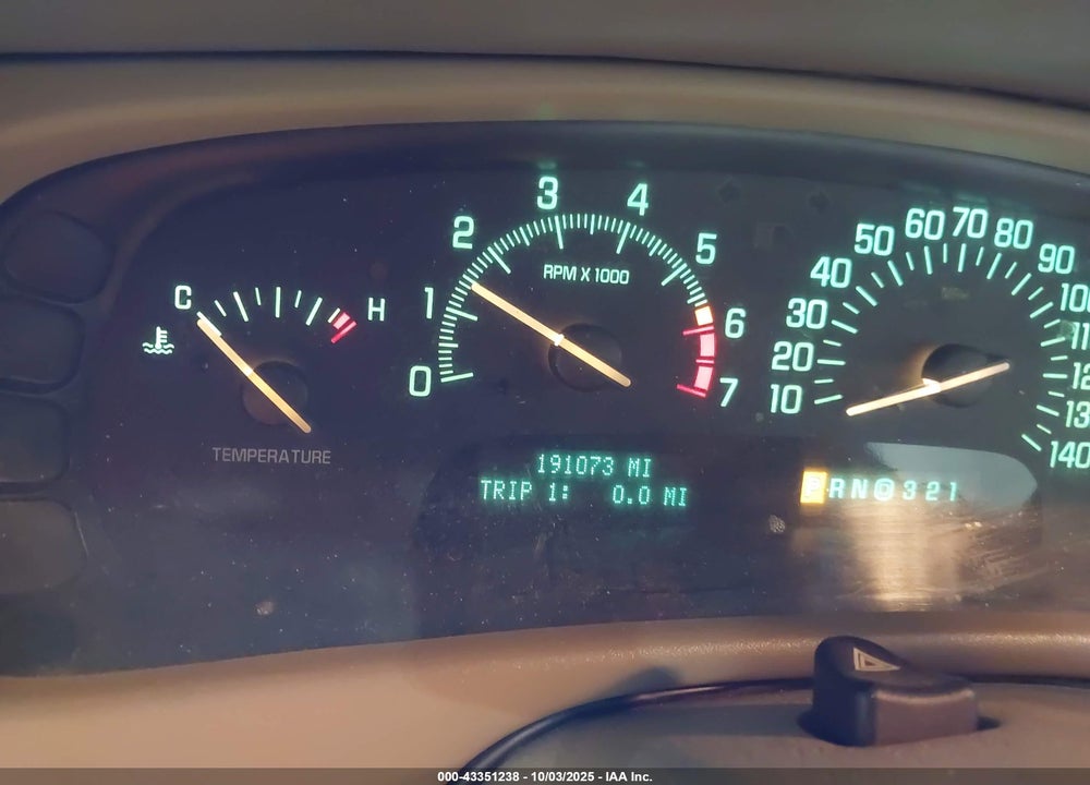 2000 BUICK PARK AVENUE VIN: 1G4CW52K4Y4136302