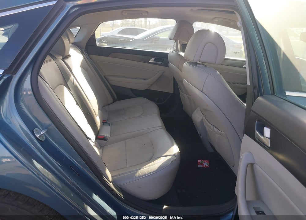 2016 HYUNDAI SONATA VIN: 5NPE34AF8GH433988