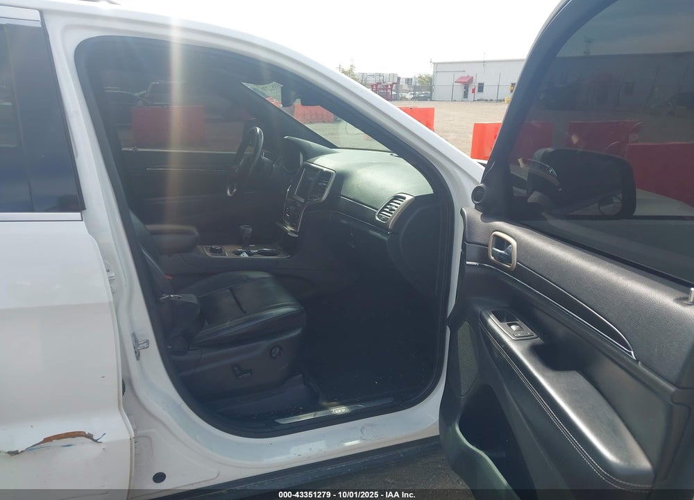 2015 JEEP GRAND CHEROKEE LIMITED VIN: 1C4RJFBG4FC852196