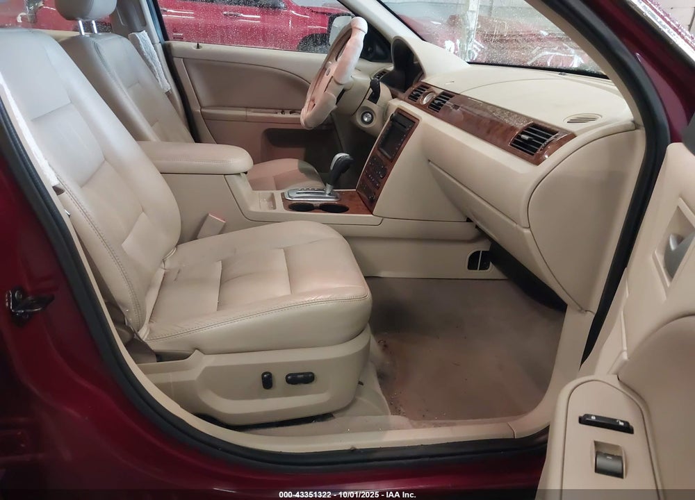 2006 FORD FIVE HUNDRED LIMITED VIN: 1FAFP28146G112210