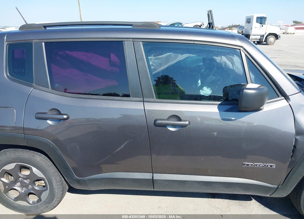2016 JEEP RENEGADE SPORT VIN: ZACCJAAT0GPC73355