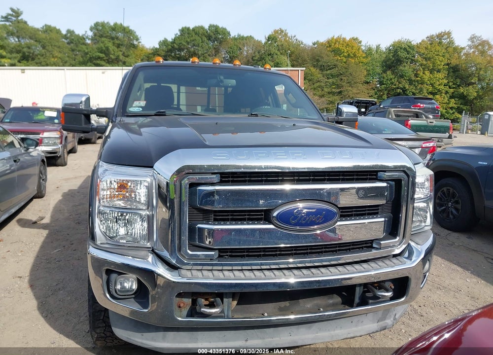 2011 FORD F-250 LARIAT VIN: 1FT7X2B68BEA23152