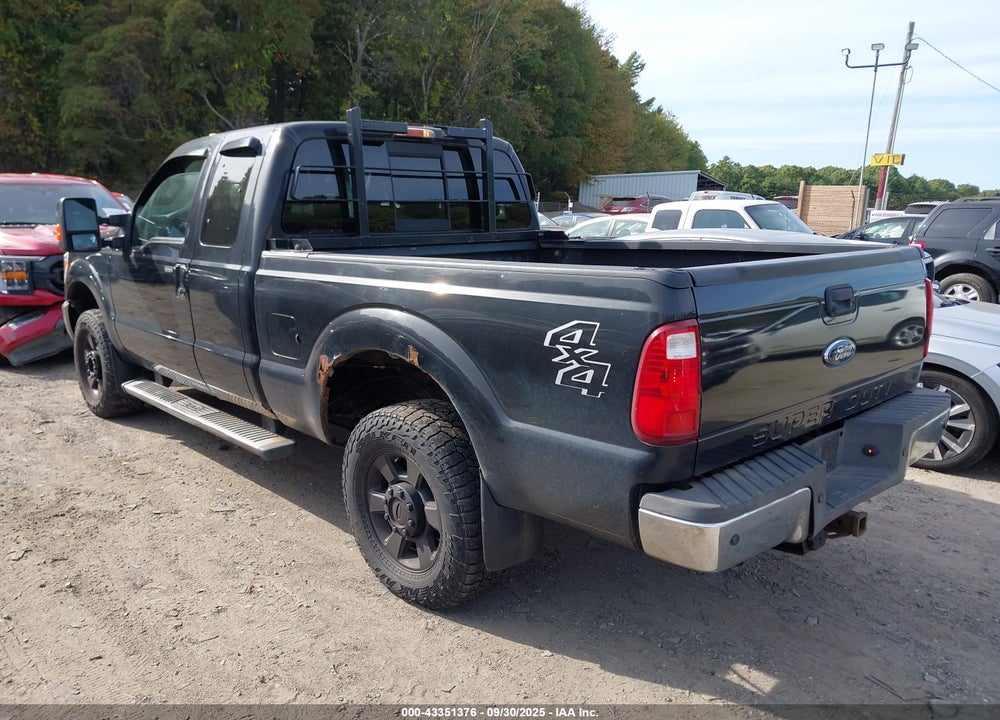 2011 FORD F-250 LARIAT VIN: 1FT7X2B68BEA23152