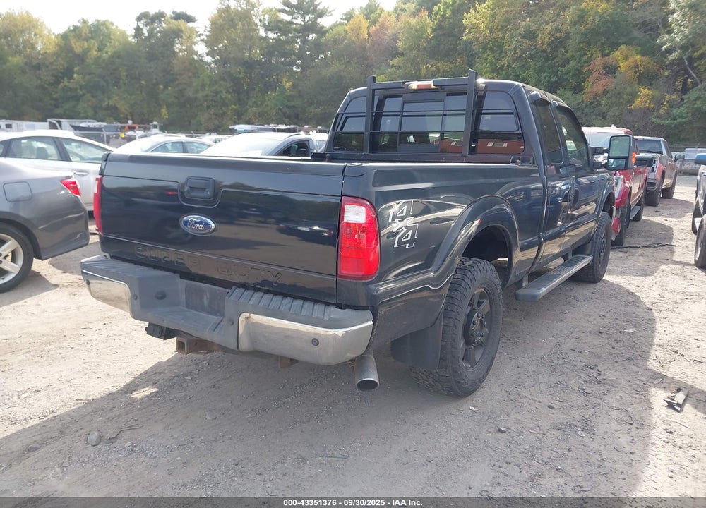 2011 FORD F-250 LARIAT VIN: 1FT7X2B68BEA23152
