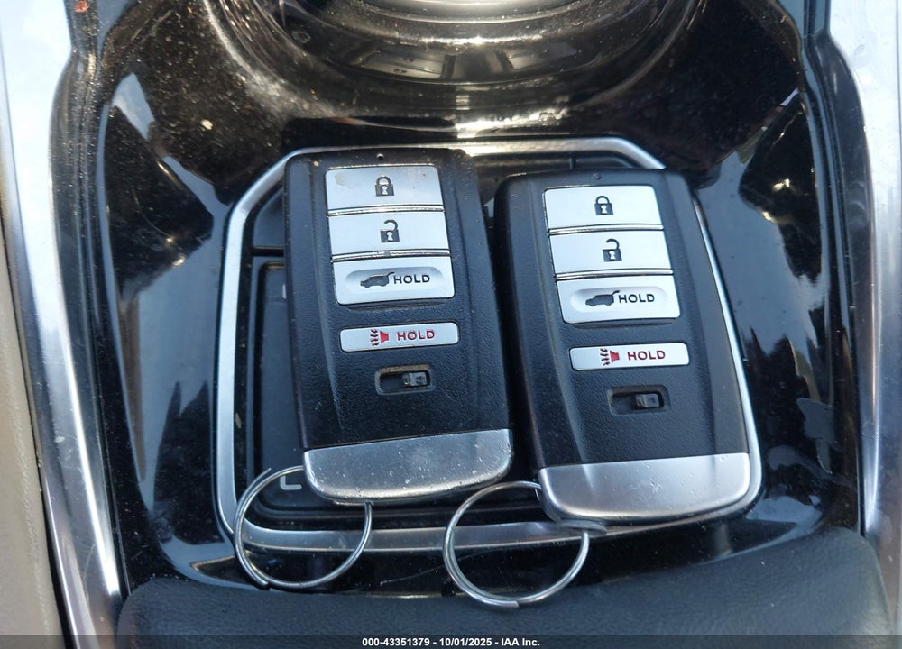 2019 ACURA RDX STANDARD VIN: 5J8TC2H35KL043637