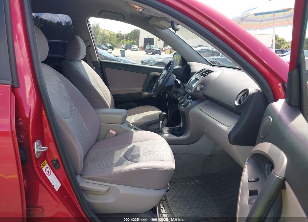 2007 TOYOTA RAV4 VIN: JTMBD33V976051221
