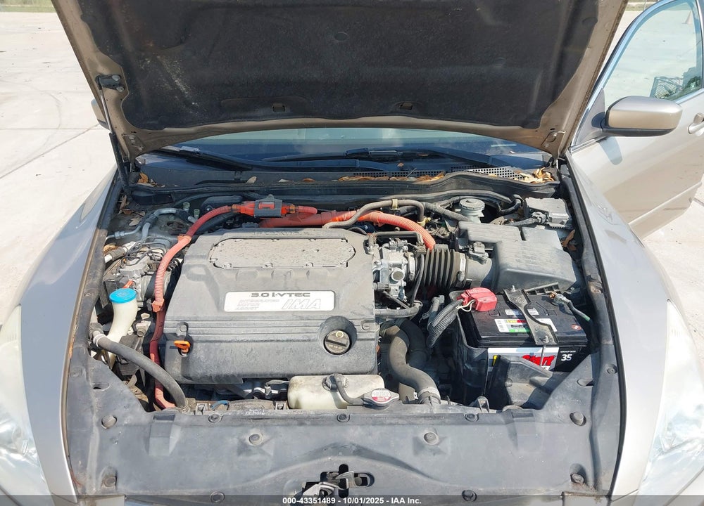 2005 HONDA ACCORD HYBRID IMA VIN: JHMCN36475C010099