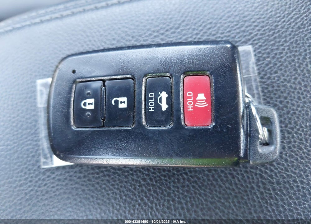 2018 TOYOTA COROLLA XSE VIN: 2T1BURHE5JC986585