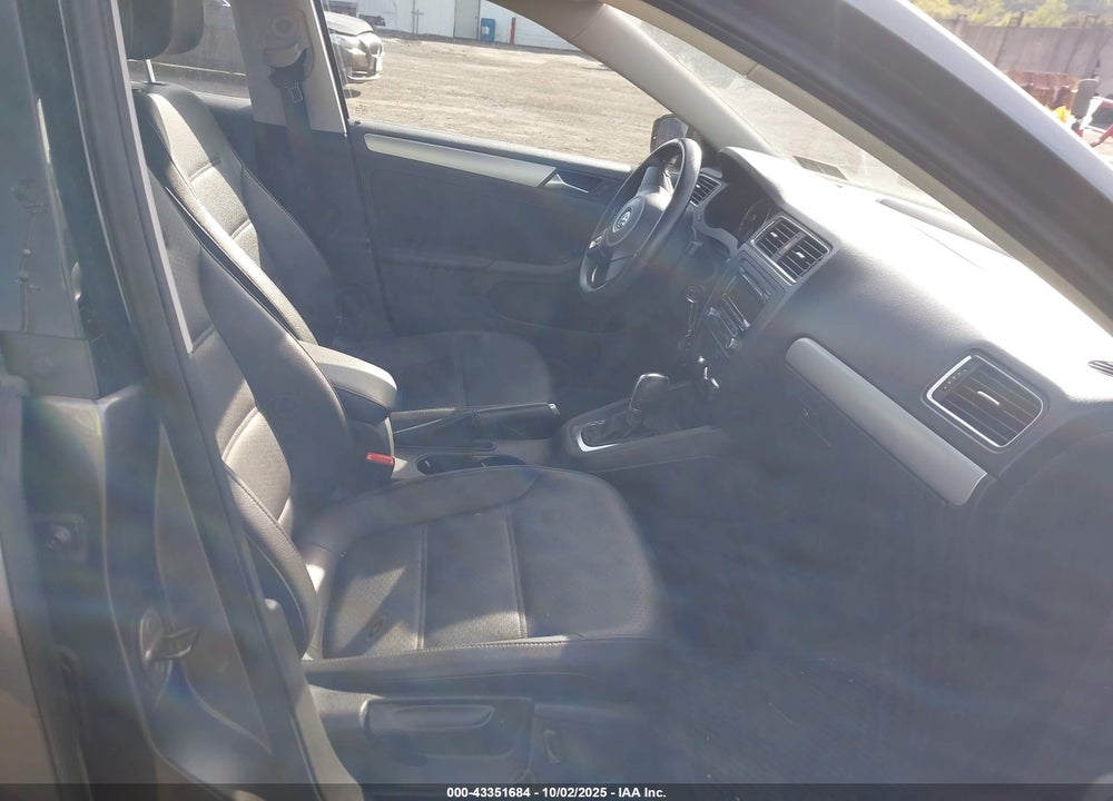 2013 VOLKSWAGEN JETTA 2.5L SE VIN: 3VWDP7AJ9DM219875