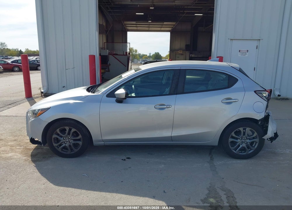 2020 TOYOTA YARIS LE VIN: 3MYDLBJV7LY705937
