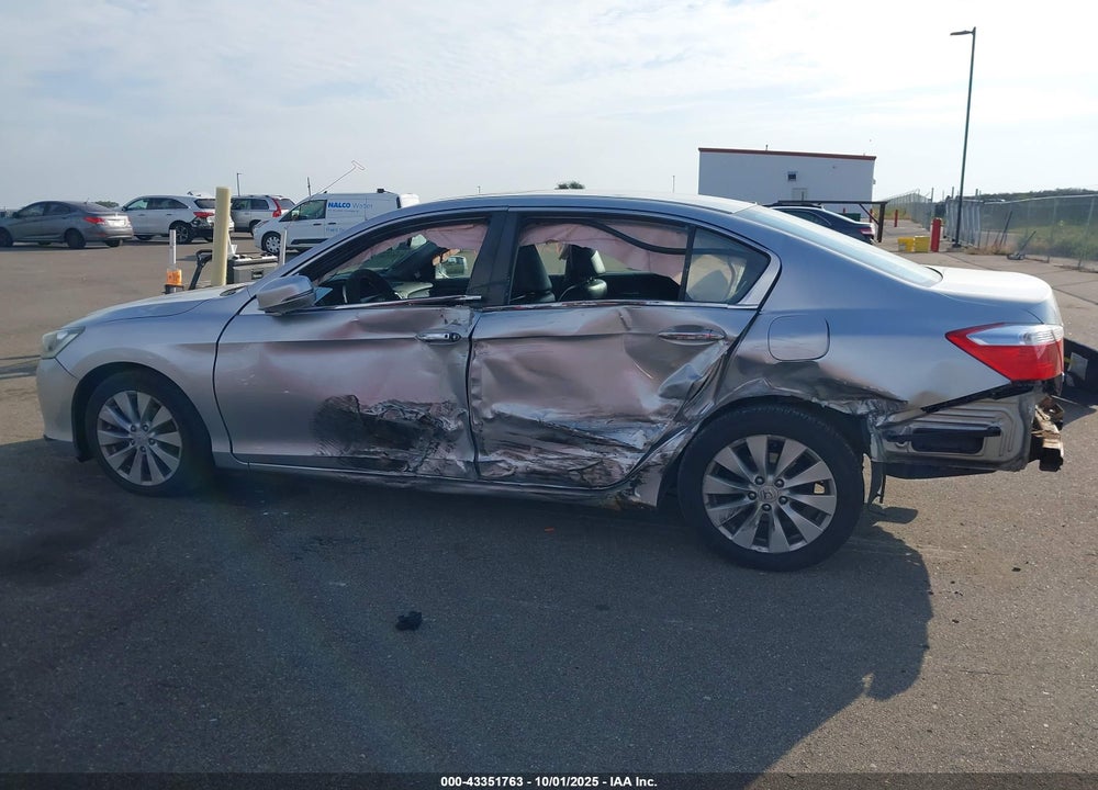 2013 HONDA ACCORD EX VIN: 1HGCR2F72DA039824