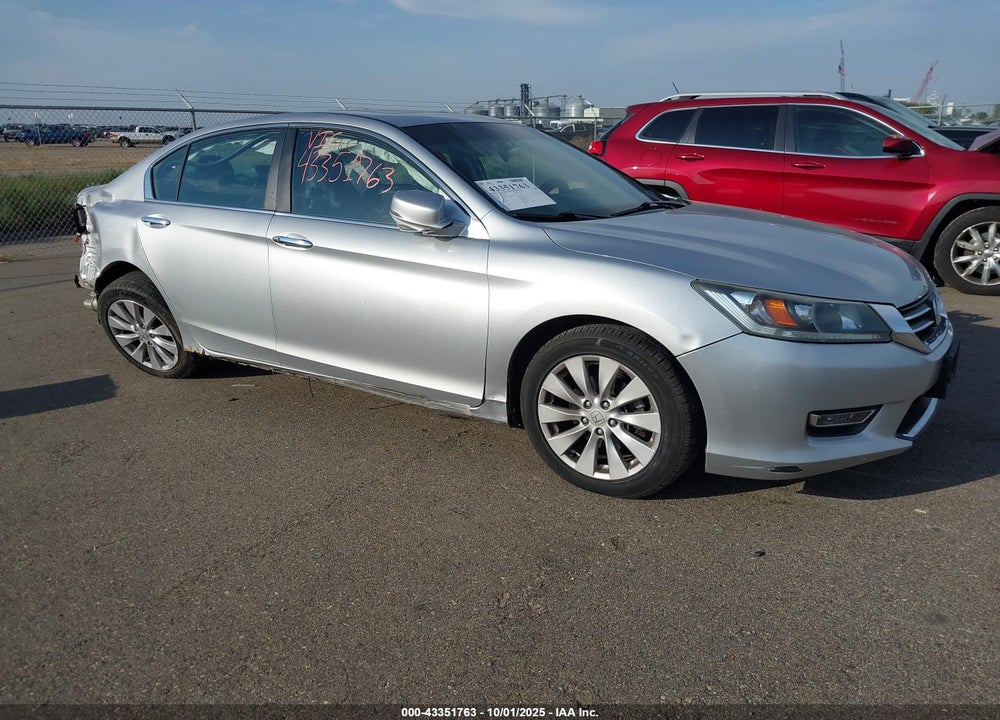 2013 HONDA ACCORD EX VIN: 1HGCR2F72DA039824