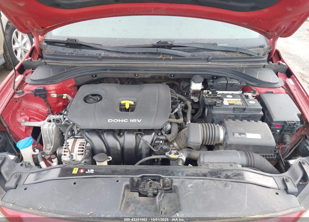 2017 HYUNDAI ELANTRA VIN: KMHD84LF4HU358834