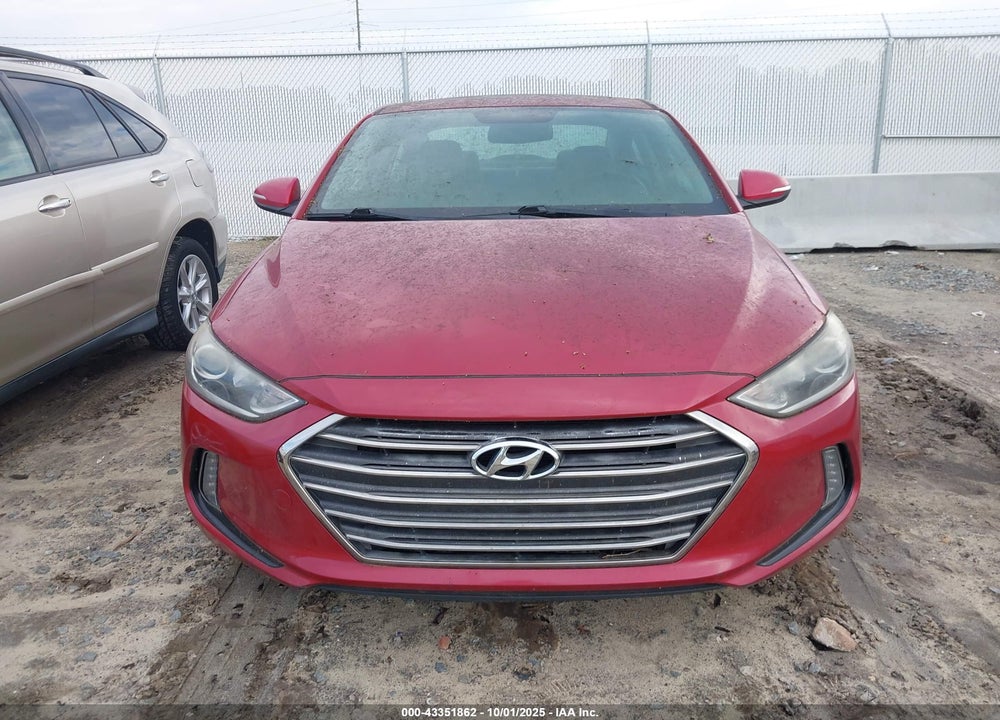 2017 HYUNDAI ELANTRA VIN: KMHD84LF4HU358834