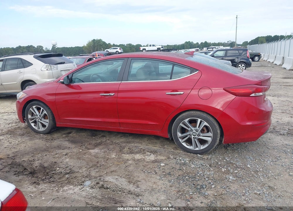 2017 HYUNDAI ELANTRA VIN: KMHD84LF4HU358834