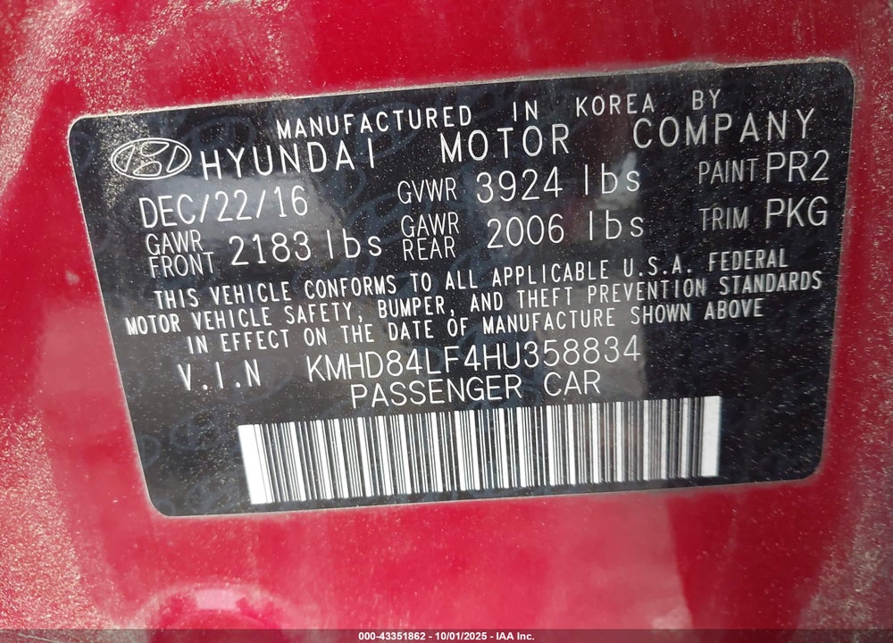 2017 HYUNDAI ELANTRA VIN: KMHD84LF4HU358834