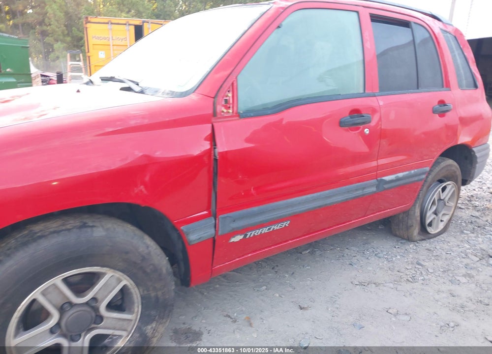 2004 CHEVROLET TRACKER VIN: 2CNBE134946914982