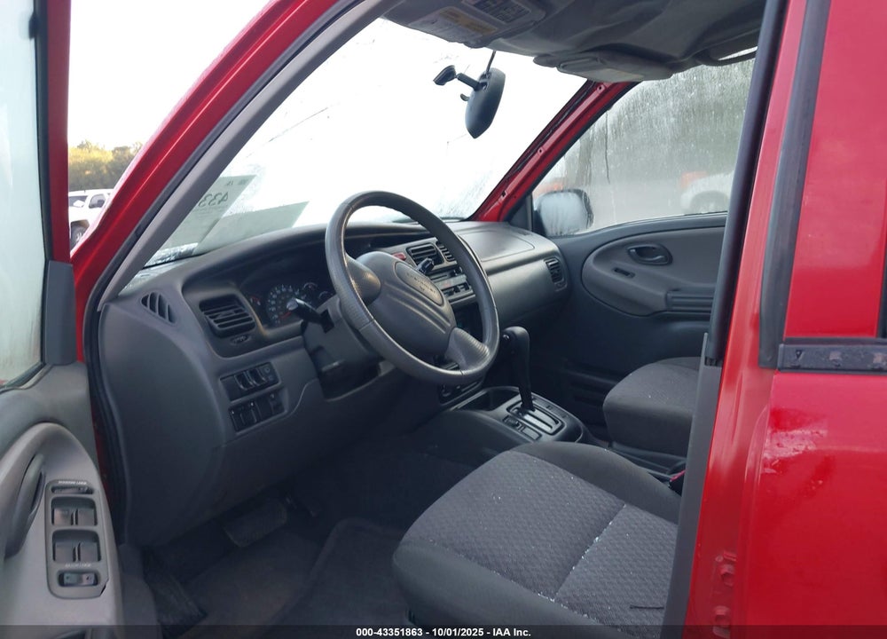 2004 CHEVROLET TRACKER VIN: 2CNBE134946914982