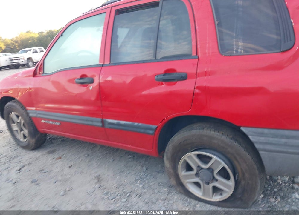 2004 CHEVROLET TRACKER VIN: 2CNBE134946914982