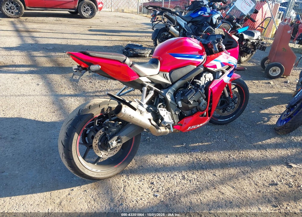2024 HONDA CBR650 VIN: MLHRH1553R5001053