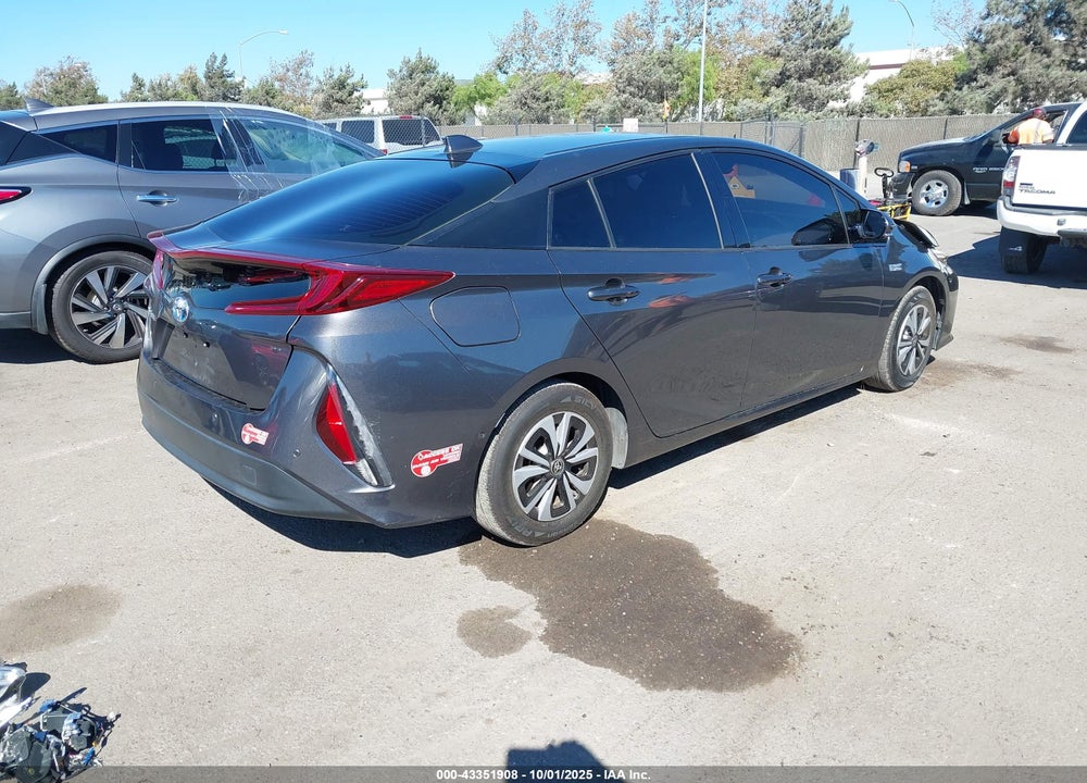 2018 TOYOTA PRIUS PRIME VIN: JTDKARFP1J3078284
