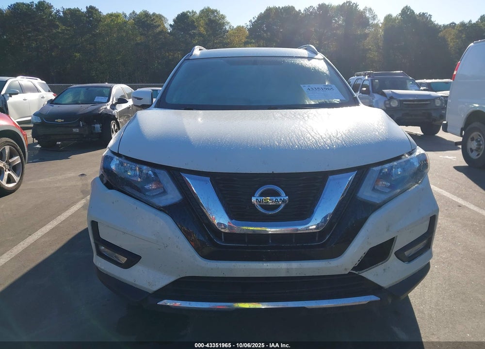 2017 NISSAN ROGUE VIN: 5N1AT2MV1HC732804