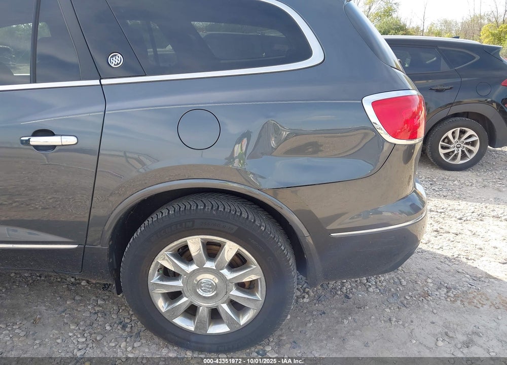 2013 BUICK ENCLAVE VIN: 5GAKRCKD5DJ143768