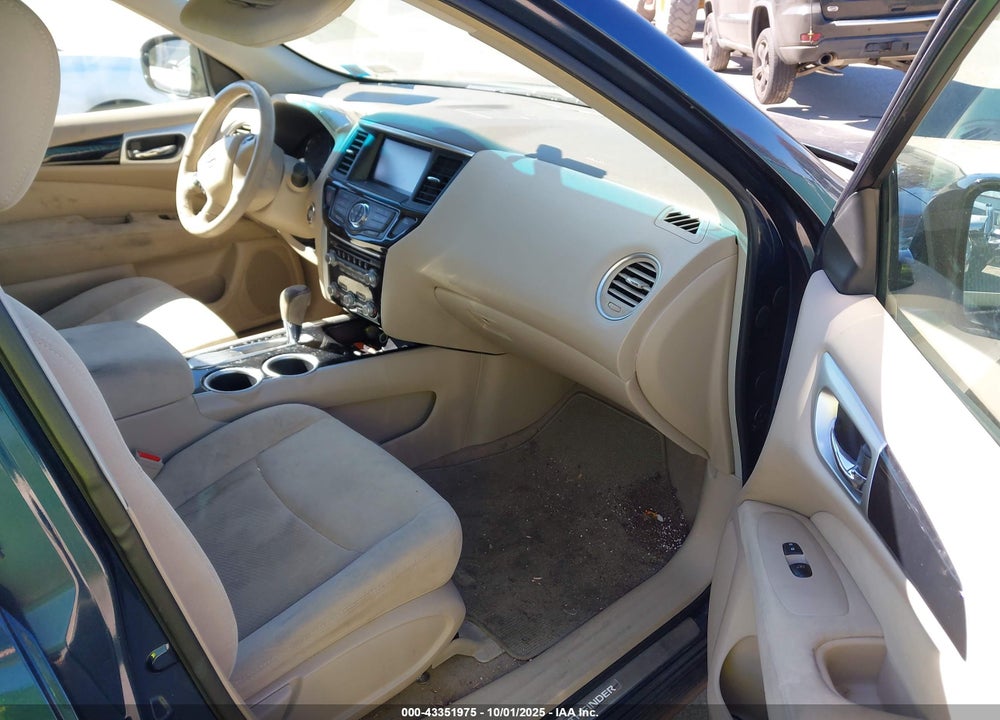 2013 NISSAN PATHFINDER VIN: 5N1AR2MN7DC631033
