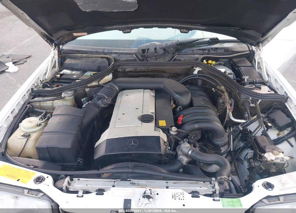 1995 MERCEDES-BENZ E 320 VIN: WDBEA66E2SC242779