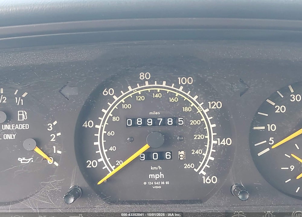 1995 MERCEDES-BENZ E 320 VIN: WDBEA66E2SC242779