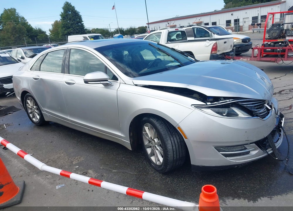 2015 LINCOLN MKZ VIN: 3LN6L2J97FR604269