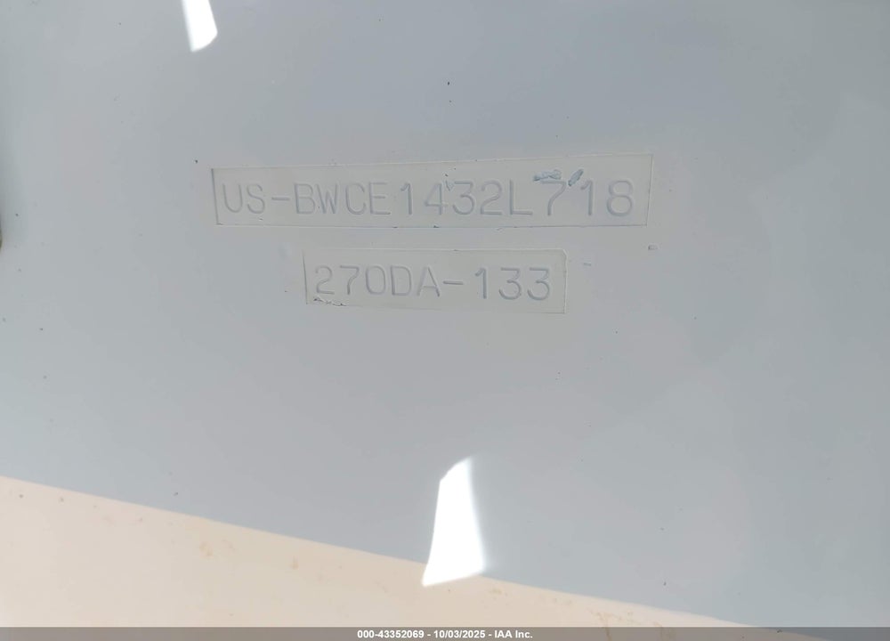 2018 BOSTON WHALER OTHER VIN: BWCE1432L718