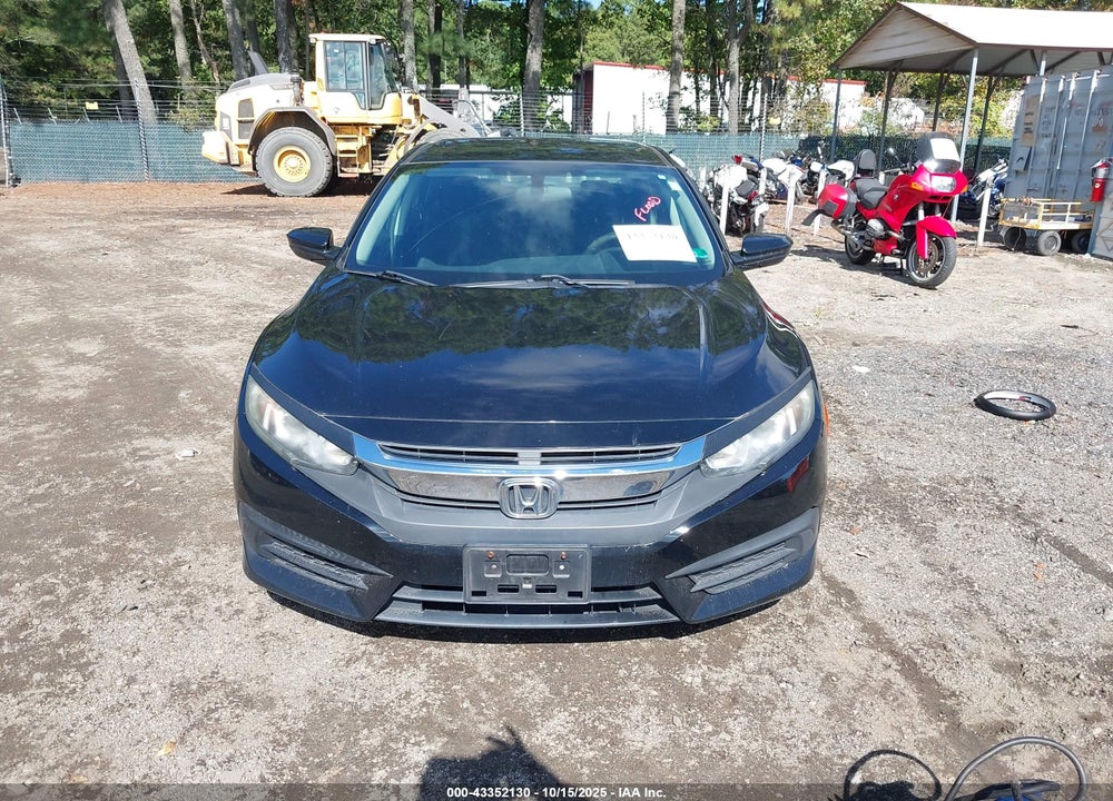 2018 HONDA CIVIC LX VIN: 2HGFC2F52JH570189